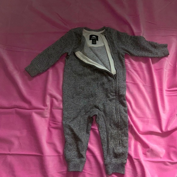 Salt and pepper roots, baby onesie - Picture 4 of 4